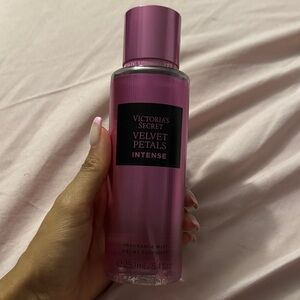 Velvet Petals Intense Victoria’s Secret